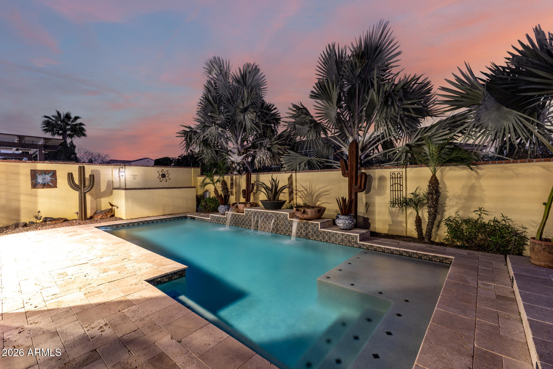 20985 W WYCLIFF Court