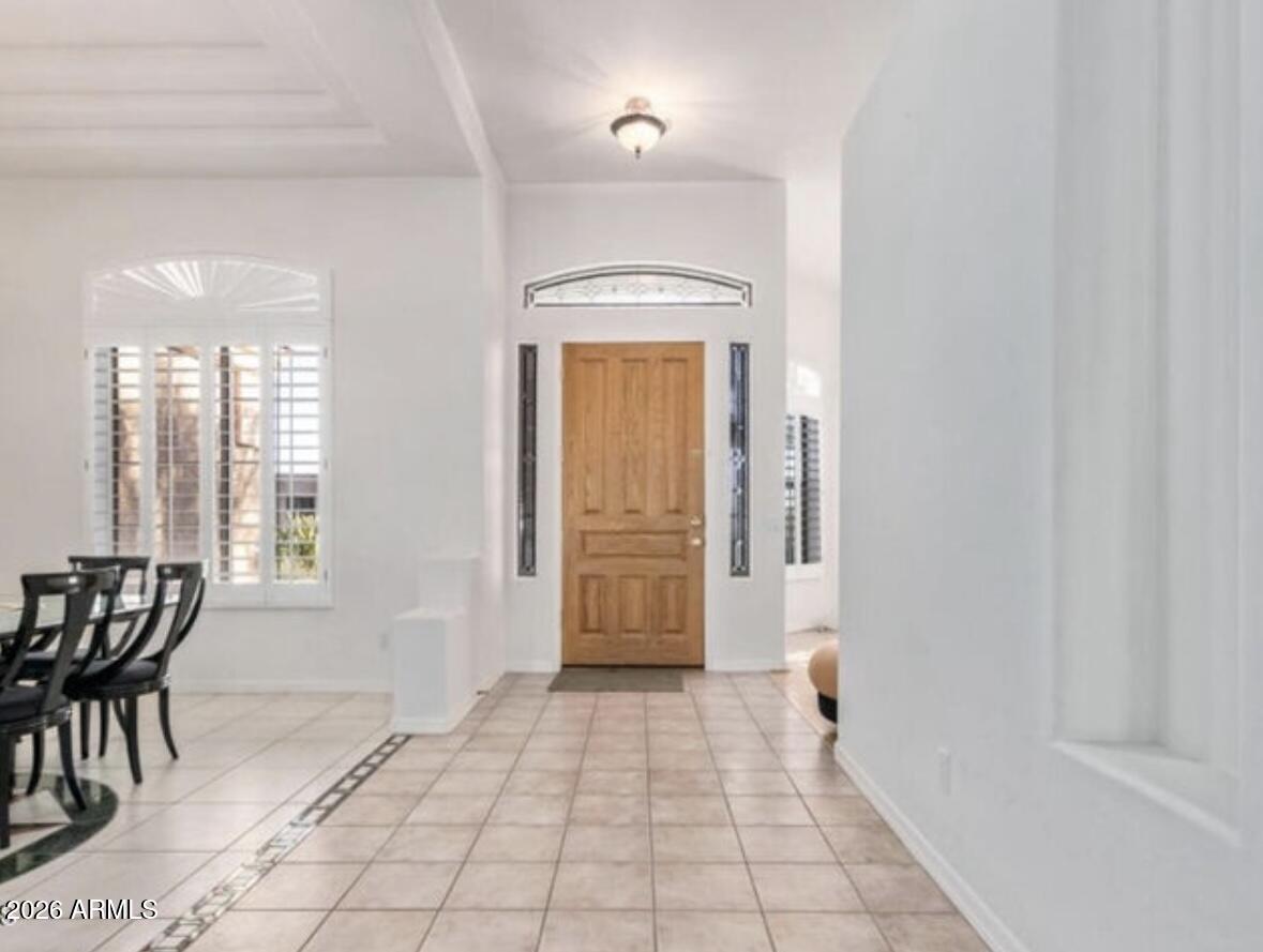 1420 E MICHELLE Drive