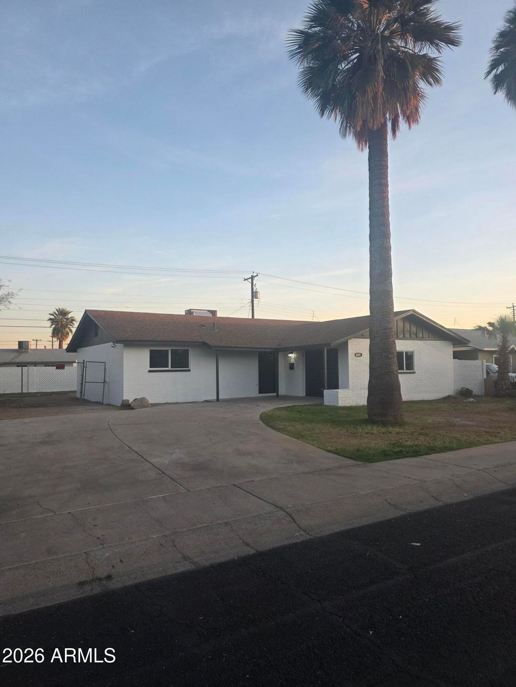 Photo of 6001 W Pinchot Avenue, Phoenix, AZ 85033 (MLS # 6999460)