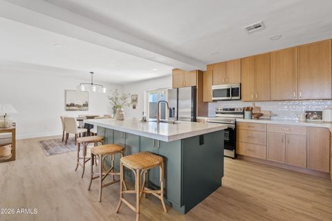 1983 E DUNBAR Drive Tempe AZ 85282