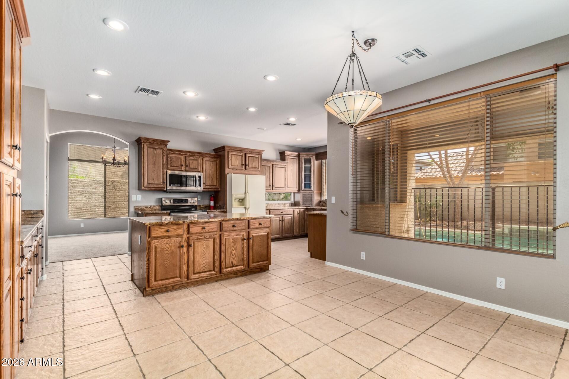 731 W INDIGO Drive