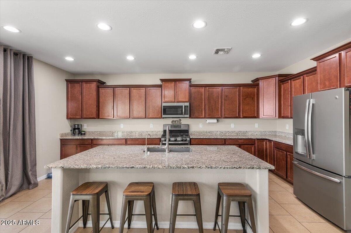 62 W HACKBERRY Avenue