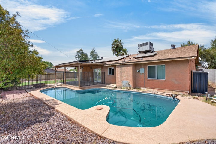 Photo 1 of 40 — 2049 W JOAN DE ARC Avenue, Phoenix, AZ 85029