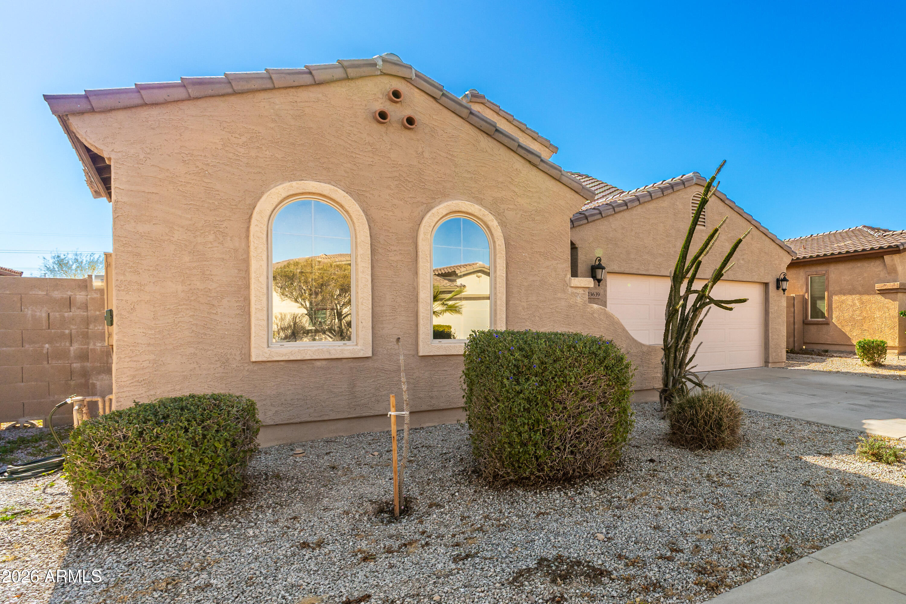 23639 W CHICKASAW Street