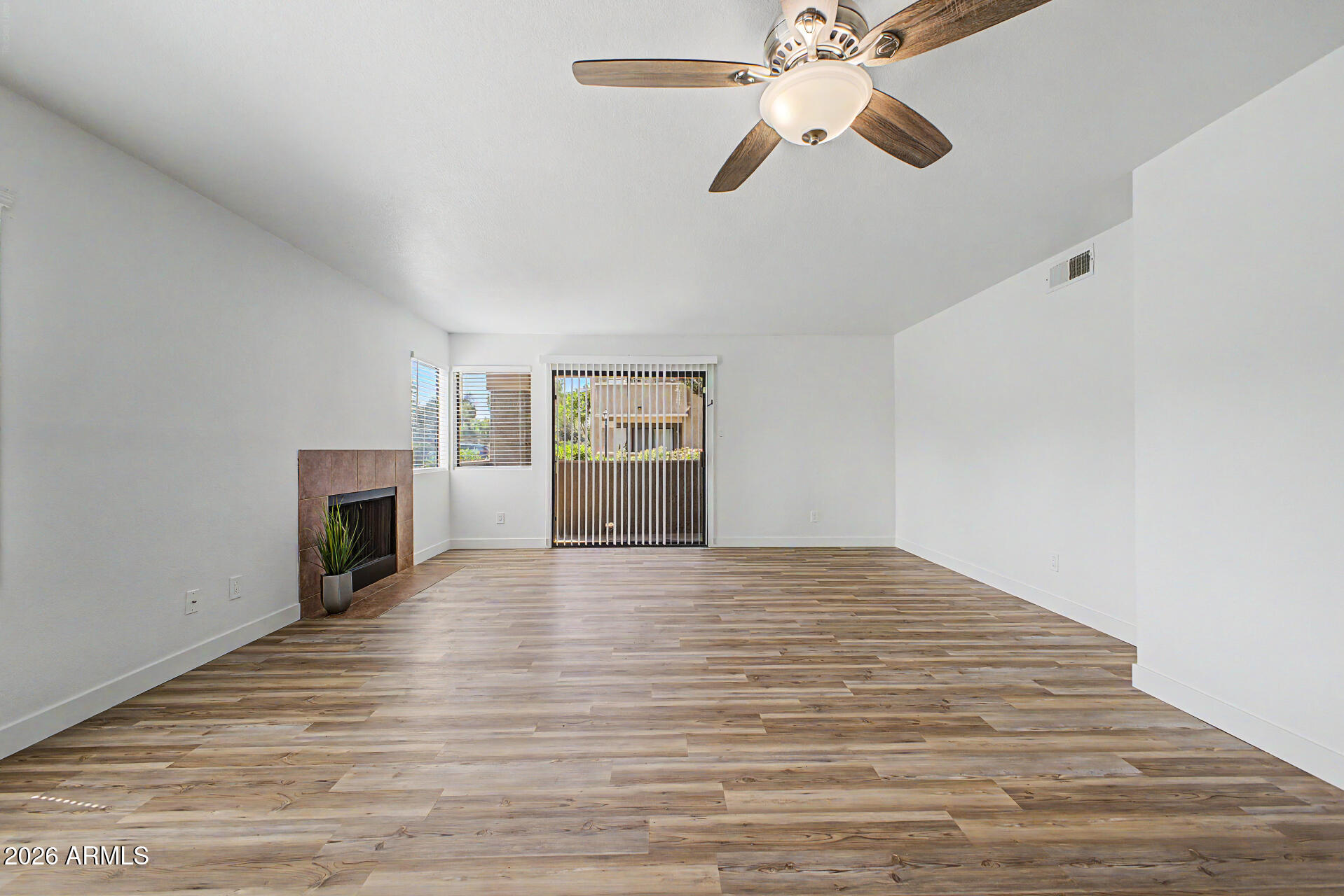 5122 E SHEA Boulevard 1023