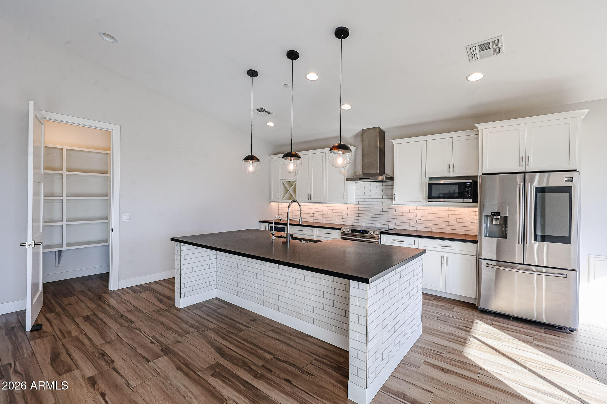 8503 E AMELIA Avenue