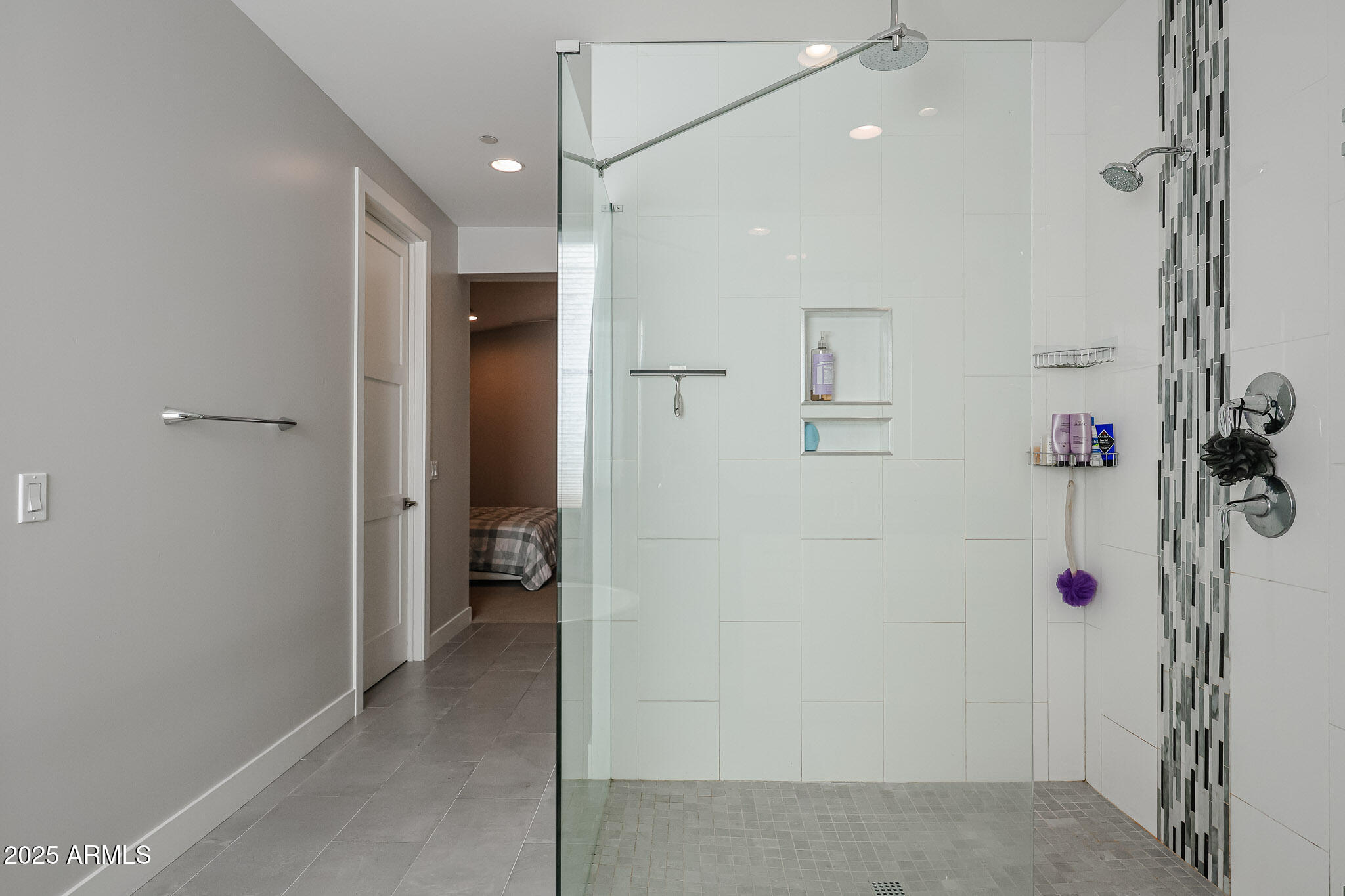 Scottsdale, Arizona 85251, United States, 4 Bedrooms Bedrooms, ,3 BathroomsBathrooms,Residential,Active,252696