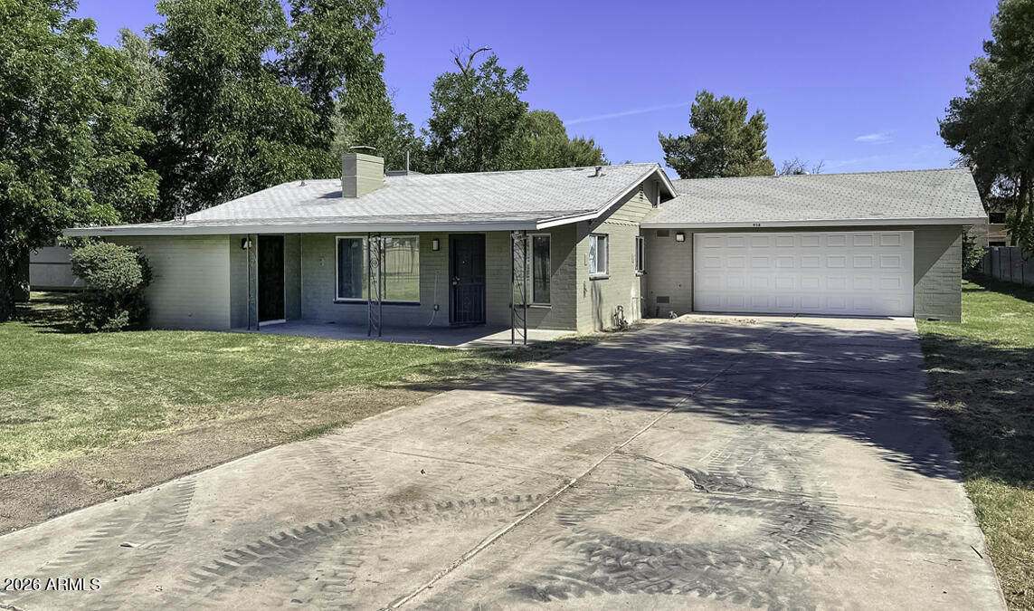 958 W MAIN Street