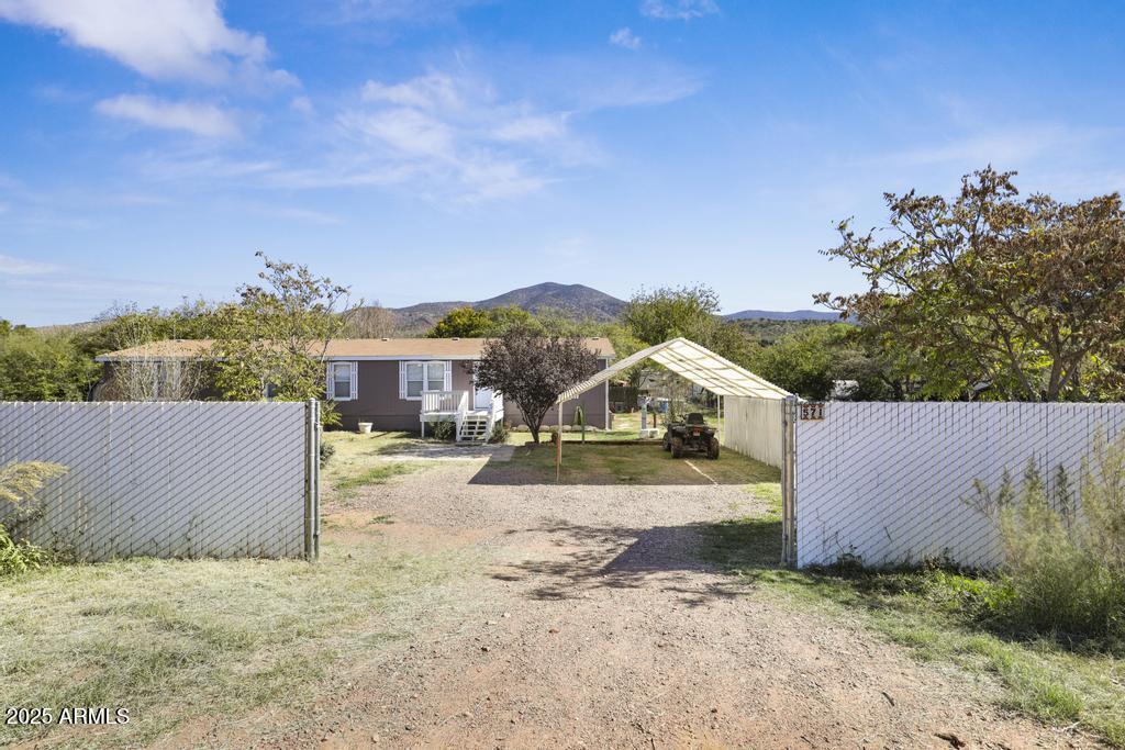 571 S TONTO CREEK Drive