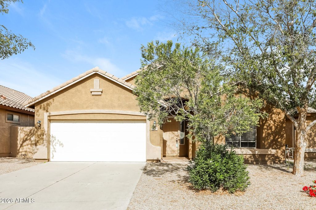 Photo of 10 E Mill Reef Drive, San Tan Valley, AZ 85143 (MLS # 7030574)