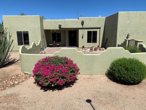 1012 E DESERT HILLS Drive Phoenix AZ 85086