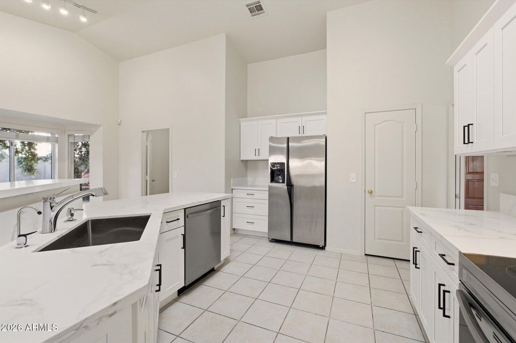 Photo of 814 E Stanford Avenue, Gilbert, AZ 85234 (MLS # 6996441)