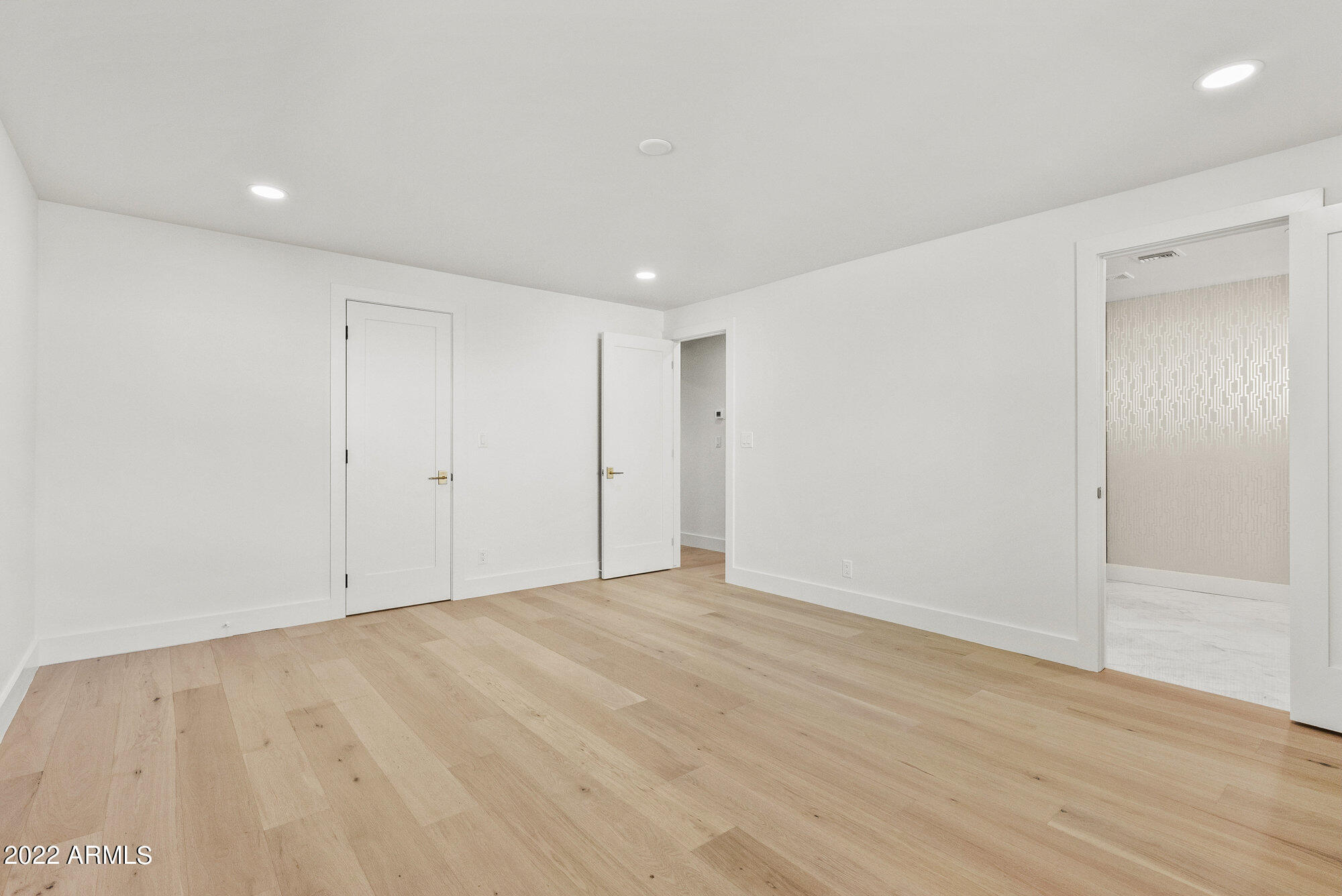CAMELBACK SIERRA - Residential