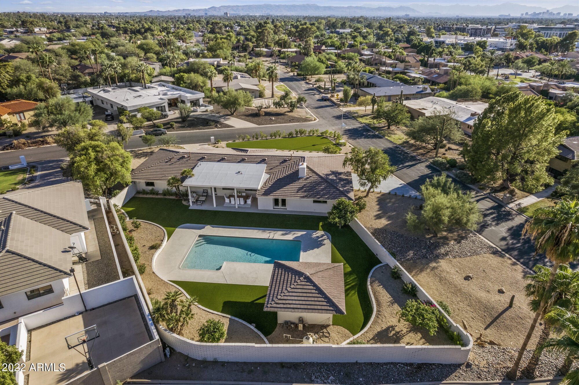 CAMELBACK SIERRA - Residential