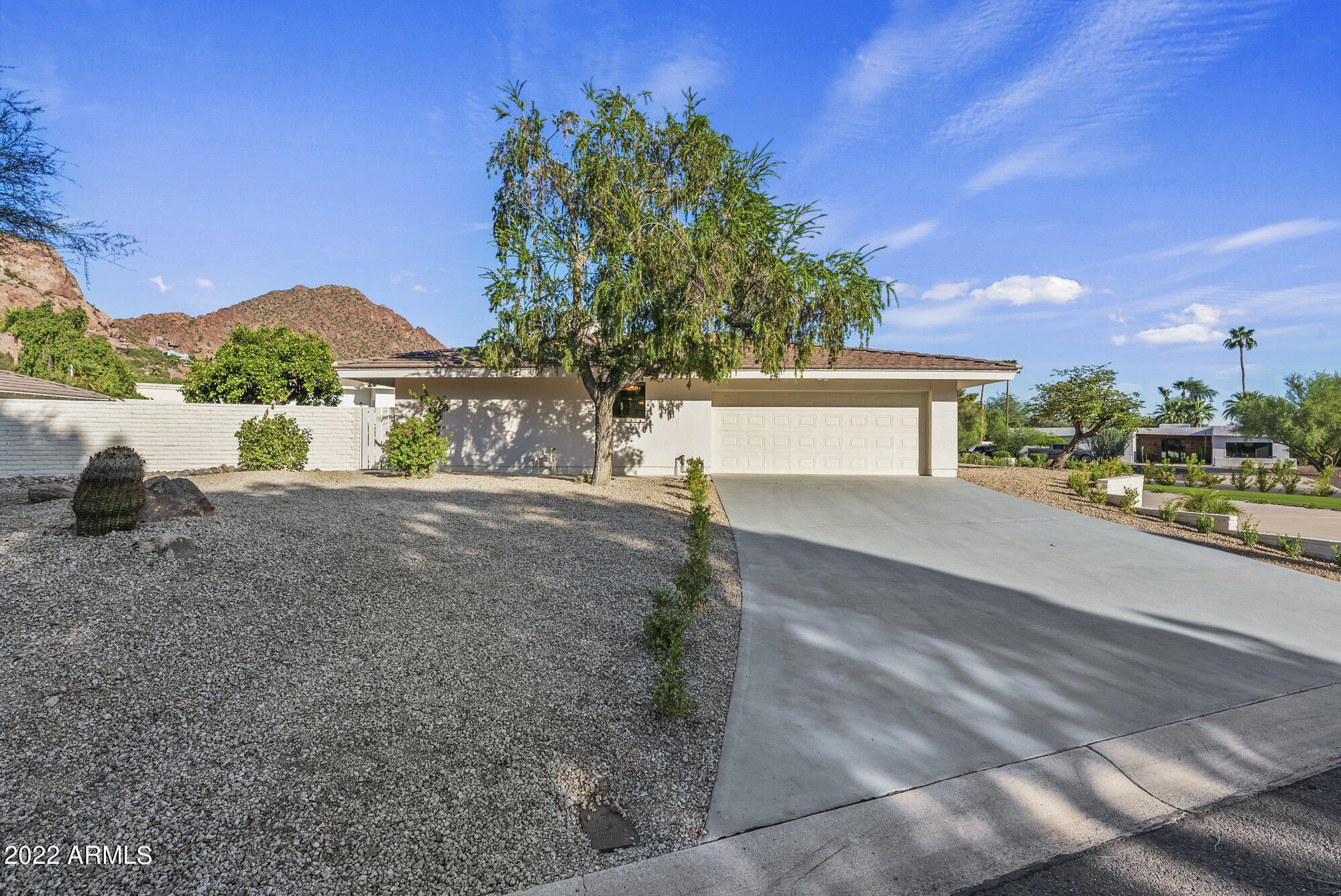 CAMELBACK SIERRA - Residential