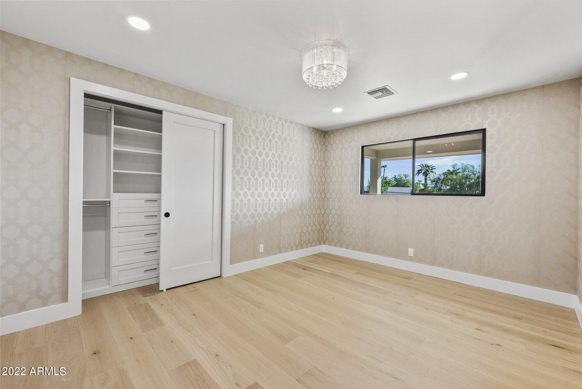 CAMELBACK SIERRA - Residential