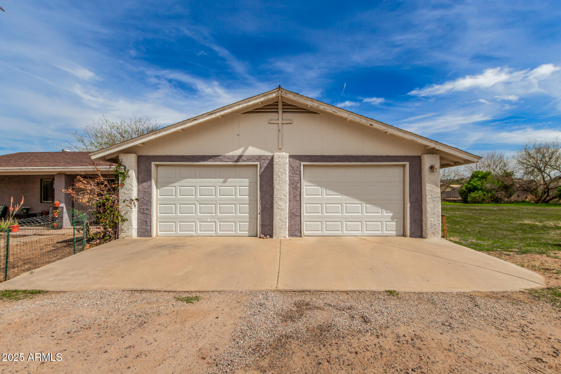3137 W BASELINE Road