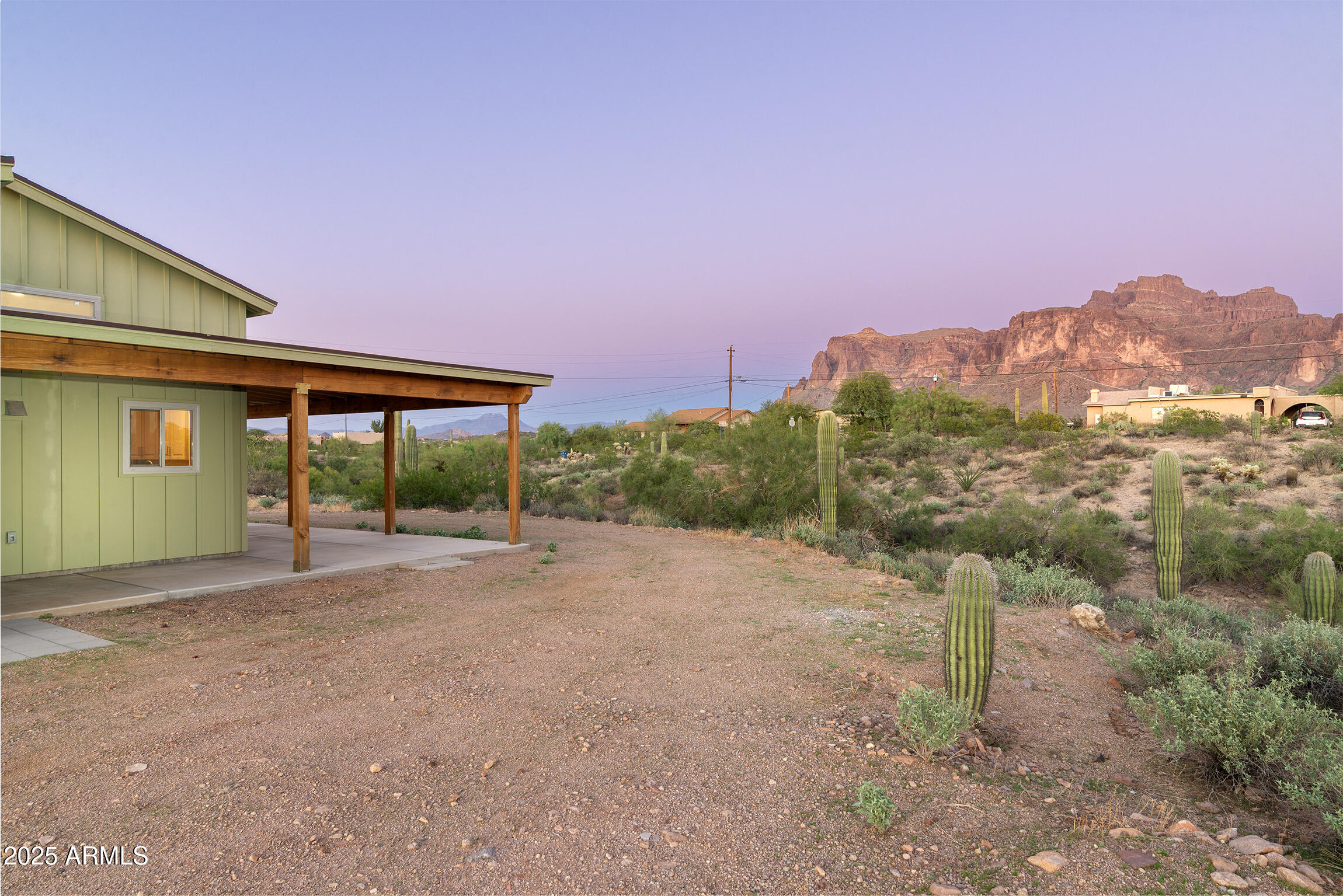 4129 E ROUNDUP Street