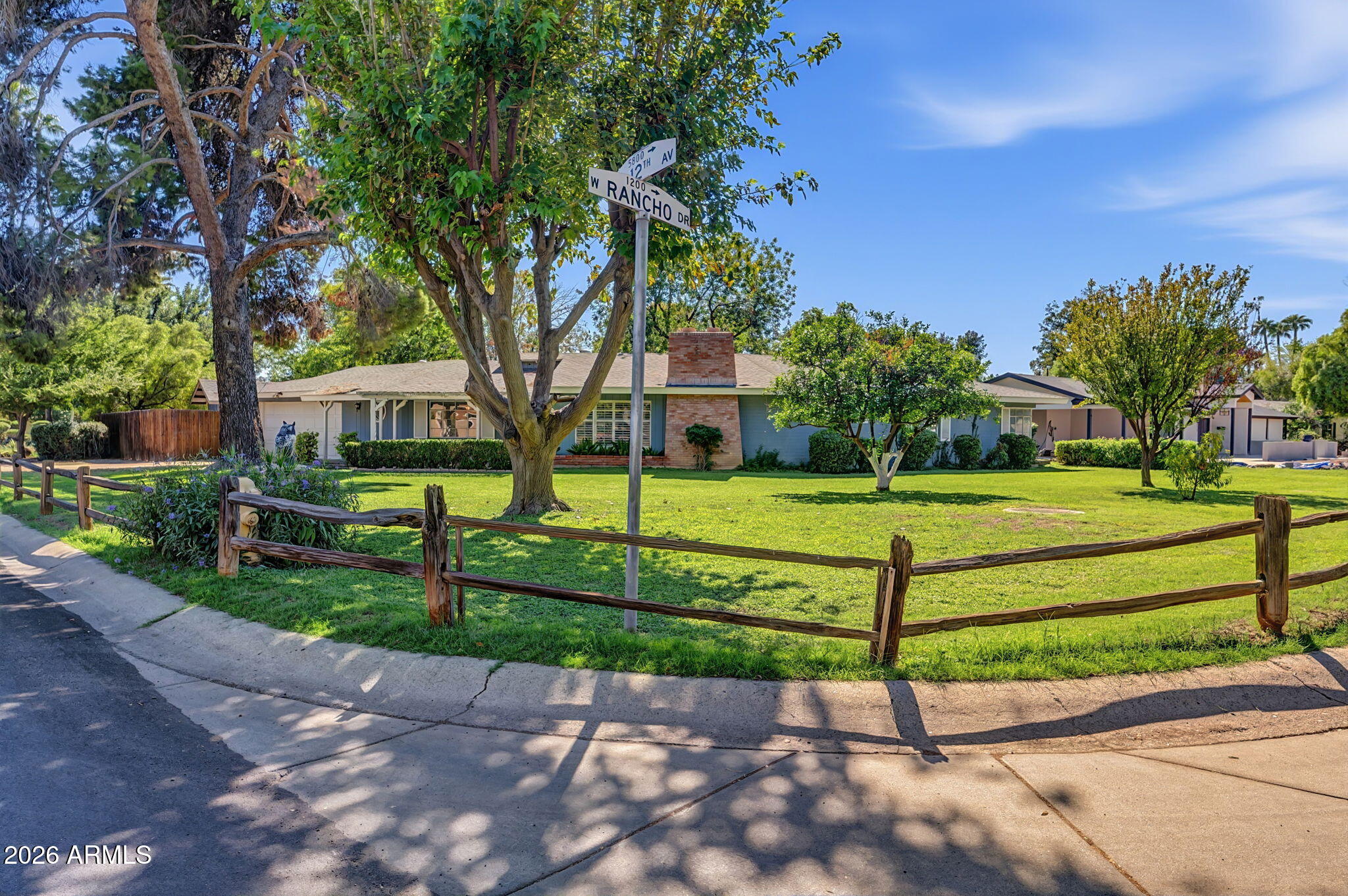 1201 W RANCHO Drive