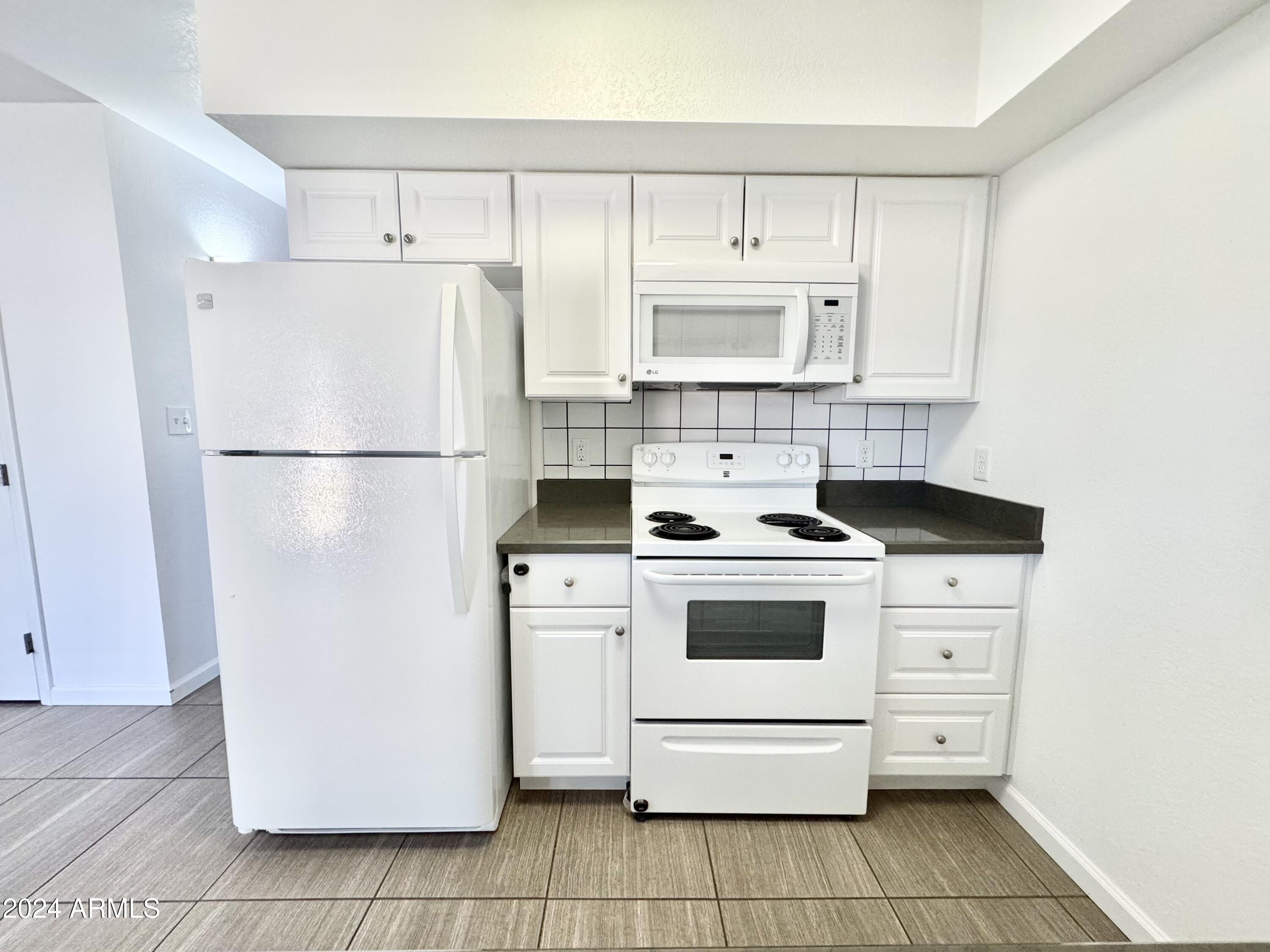 VERDE MEADOWS - Residential