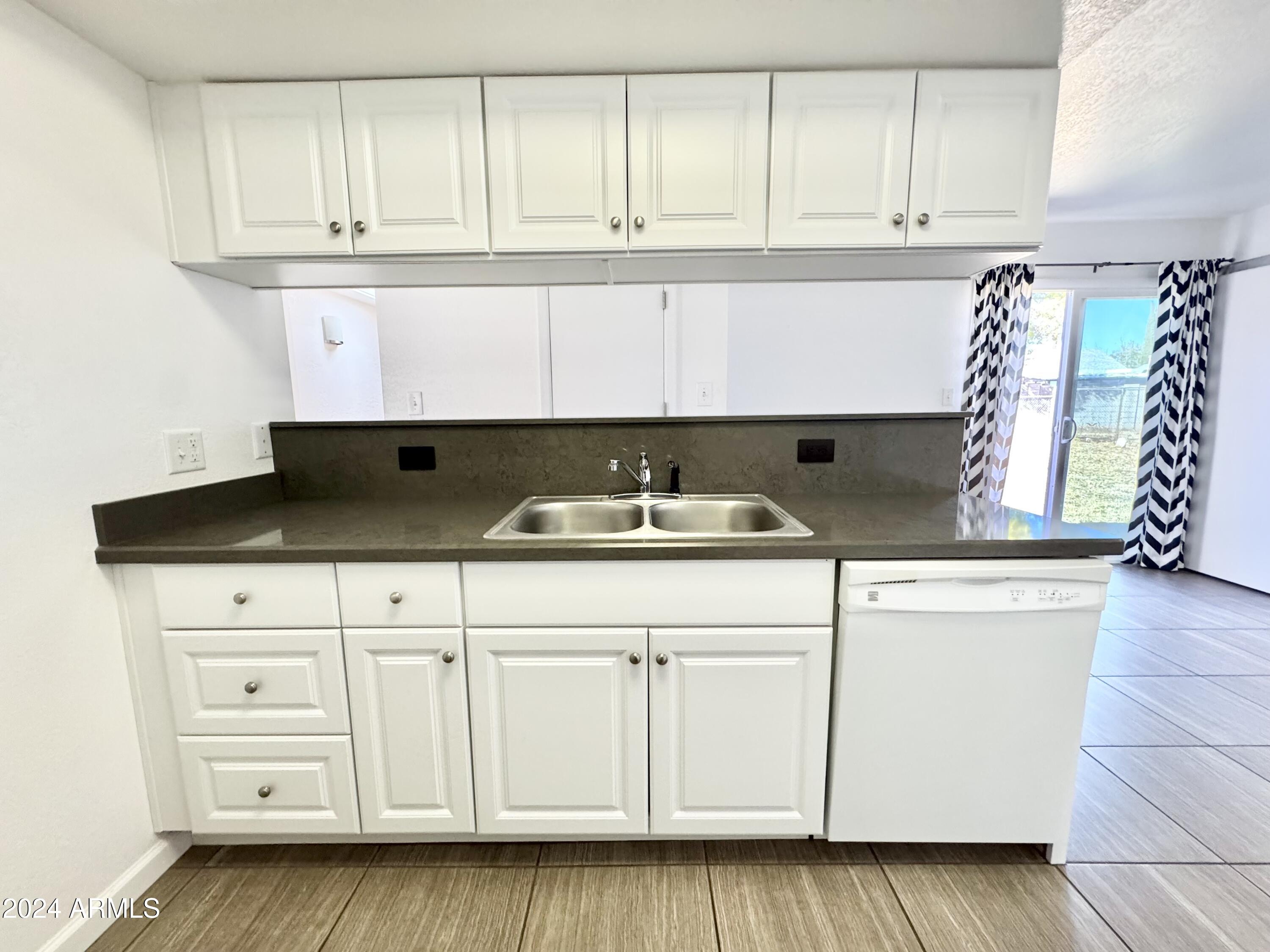 VERDE MEADOWS - Residential