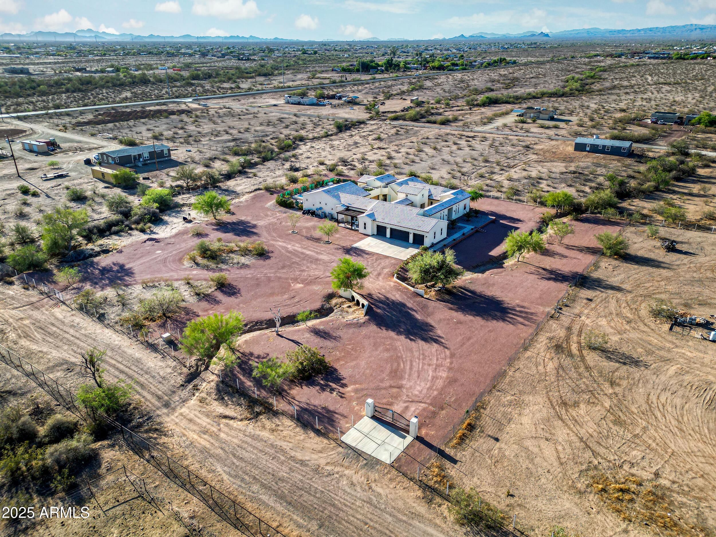21736 W DESERT MIRAGE Drive