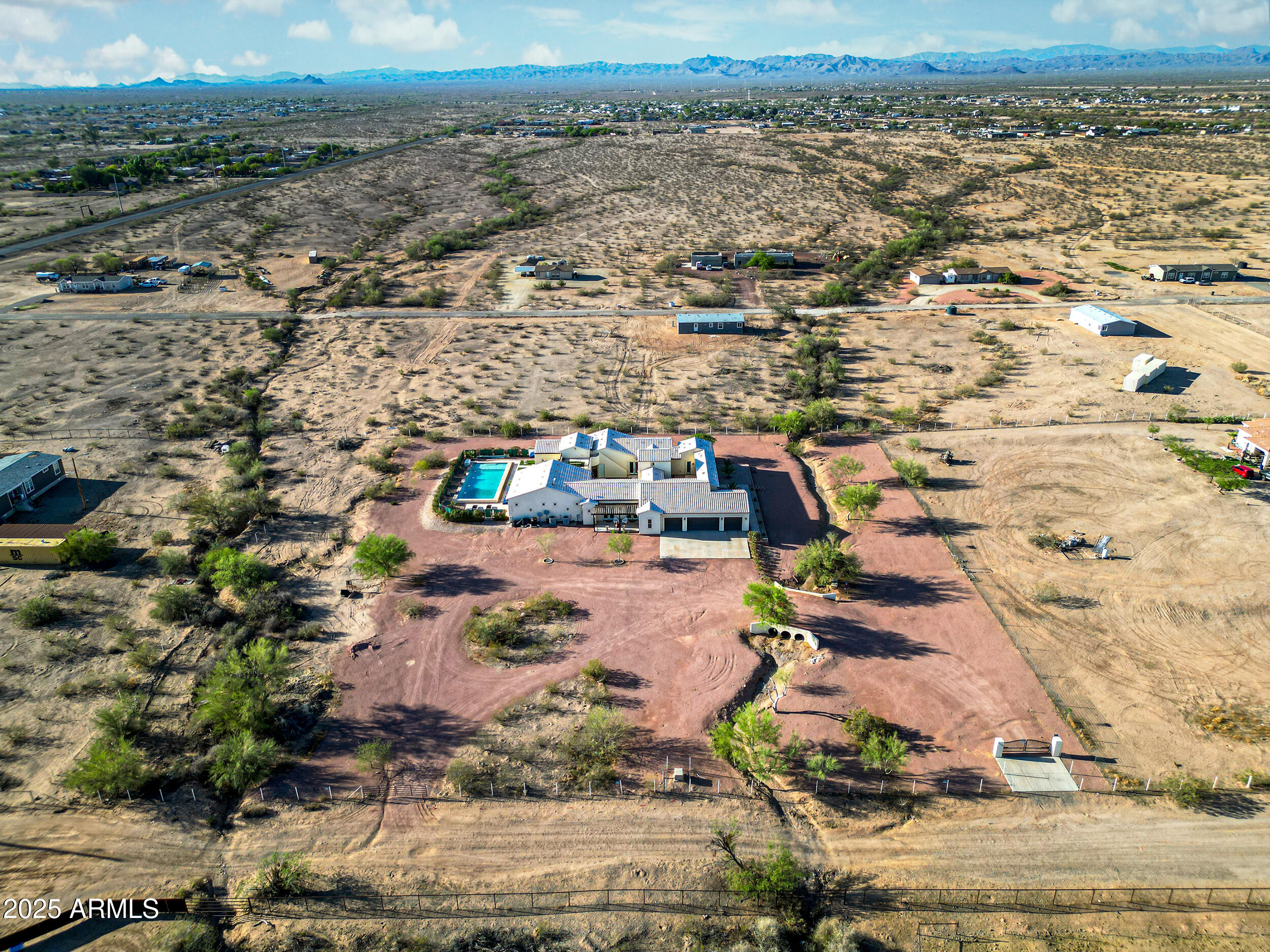 21736 W DESERT MIRAGE Drive