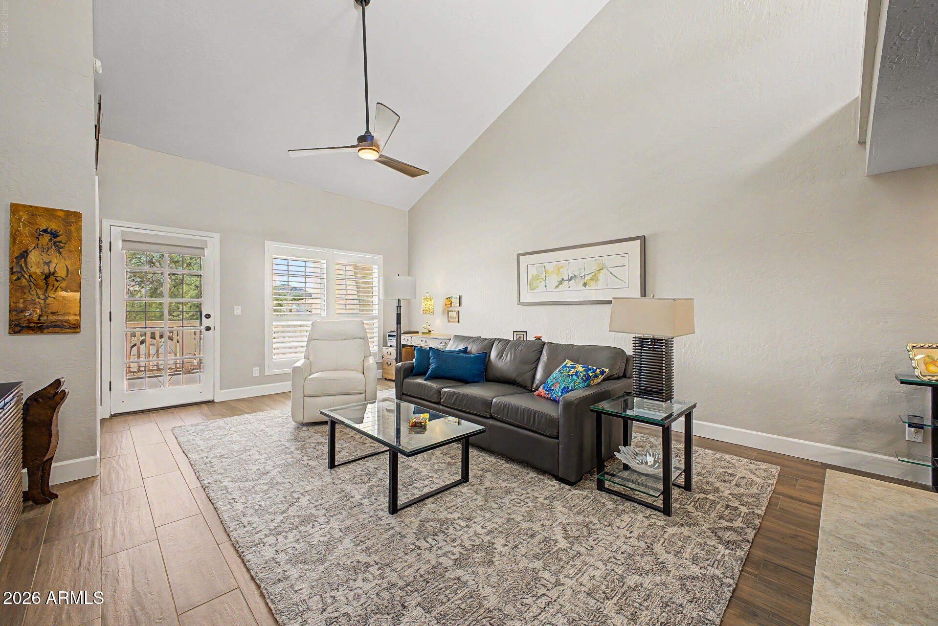 7800 E LINCOLN Drive 2082