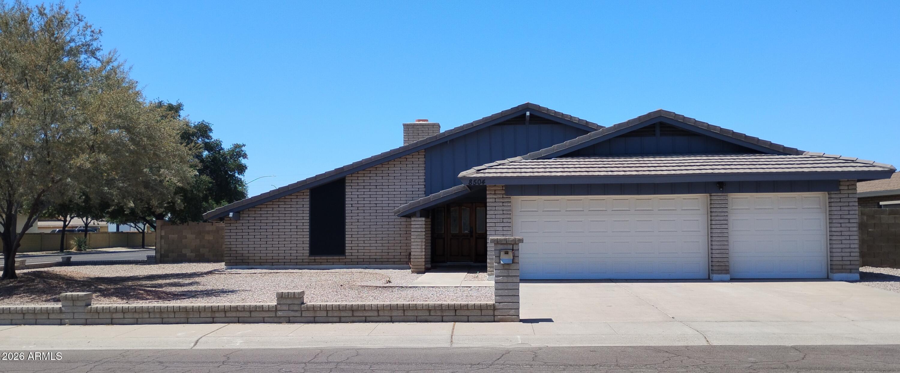 8504 N 50TH Drive