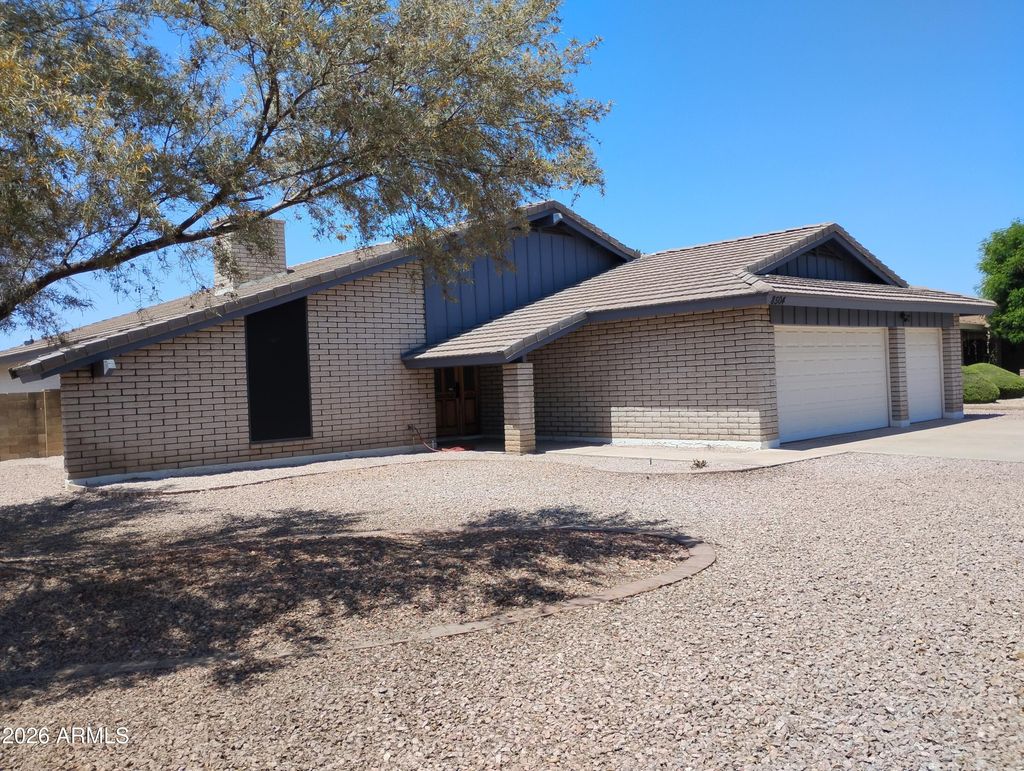 Photo of 8504 N 50th Drive, Glendale, AZ 85302 (MLS # 7022674)