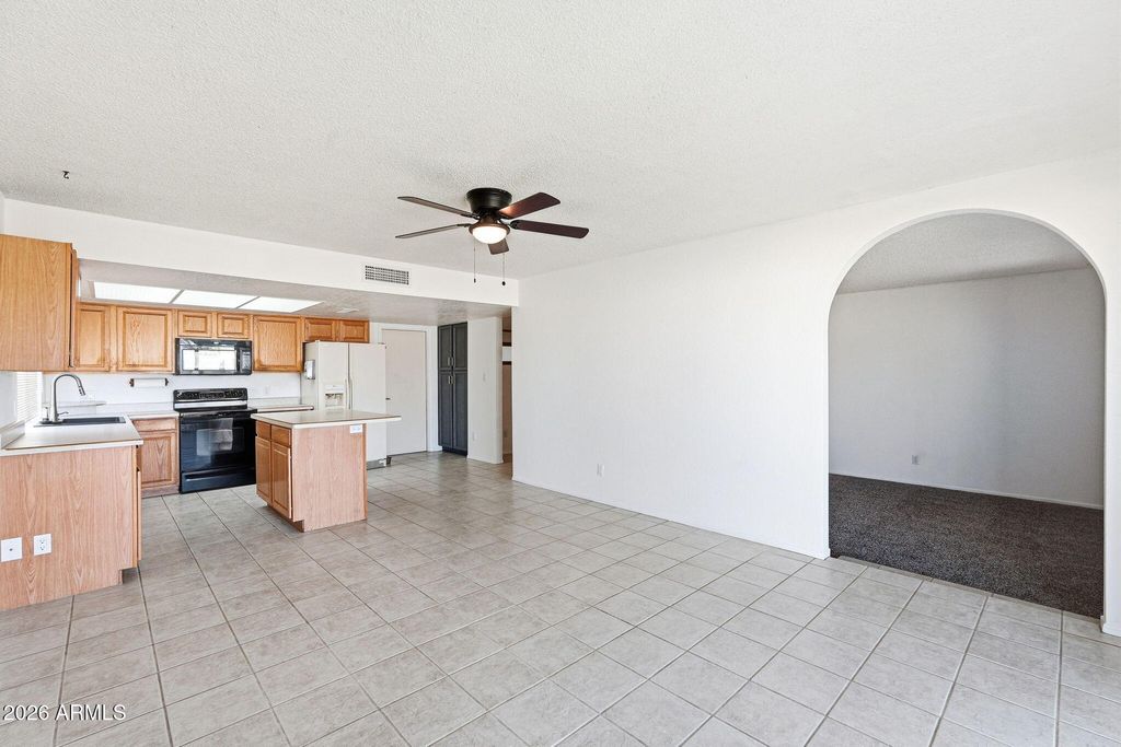 Photo of 16802 N 34th Drive, Phoenix, AZ 85053 (MLS # 6997994)