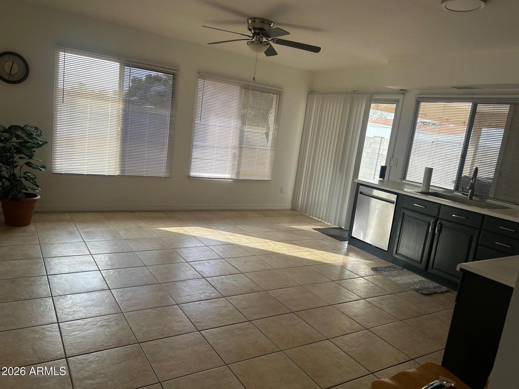 Photo of 13826 N 37th Avenue, Phoenix, AZ 85053 (MLS # 6976478)