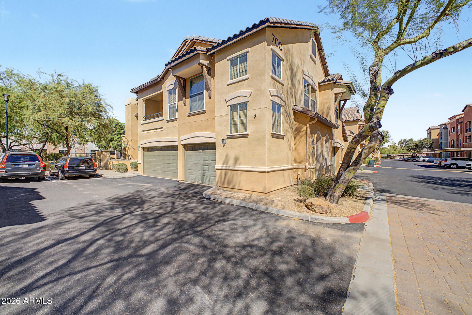 14575 W MOUNTAIN VIEW Boulevard 711