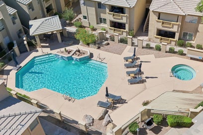 1880 E MORTEN Avenue 214 Phoenix AZ 85020