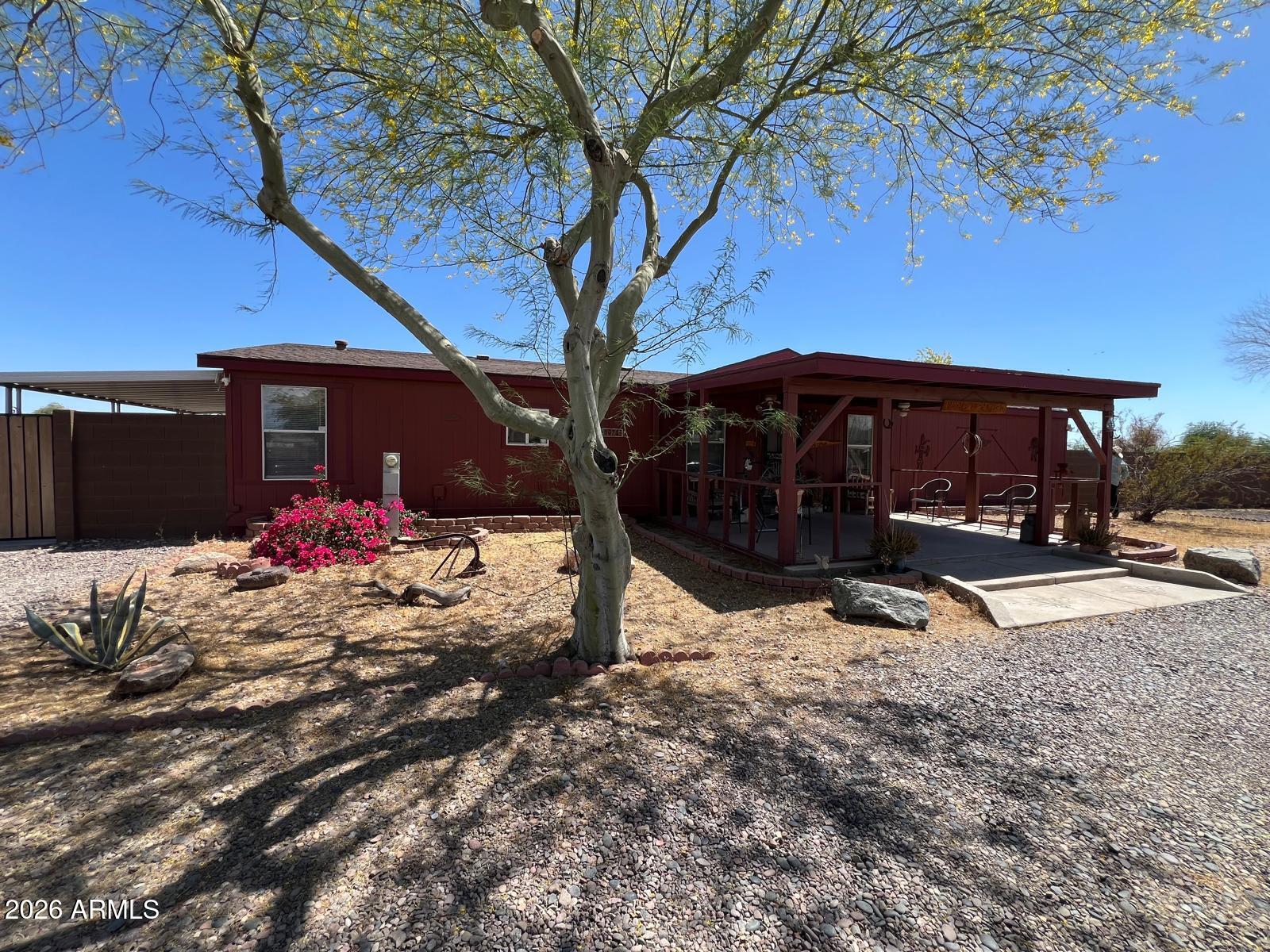 19743 W PALM Lane