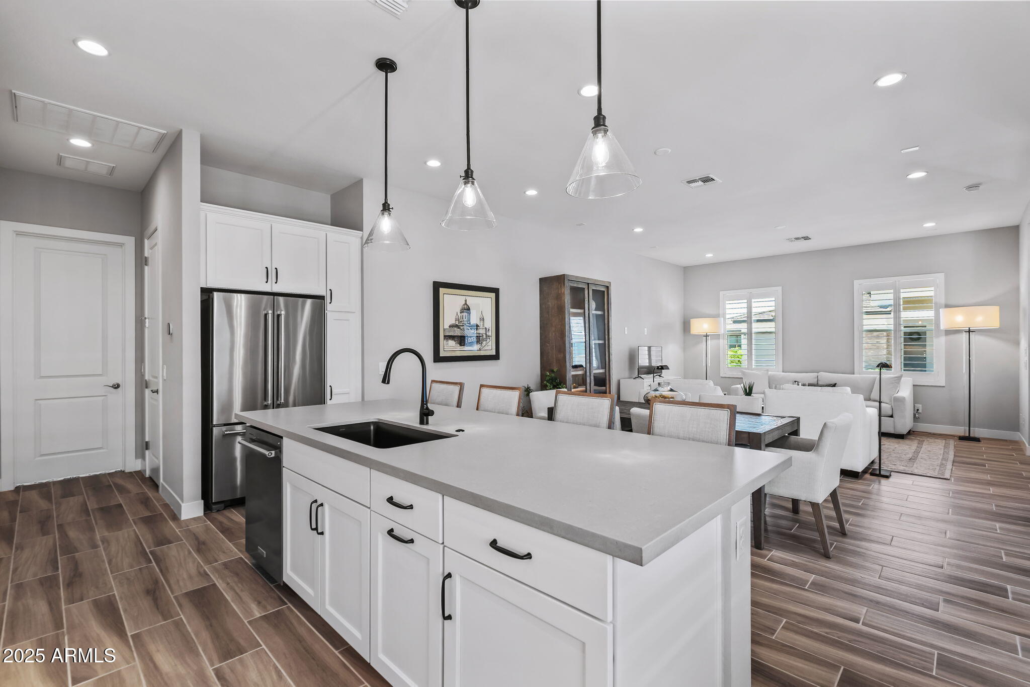 11217 N BLAKELY Street