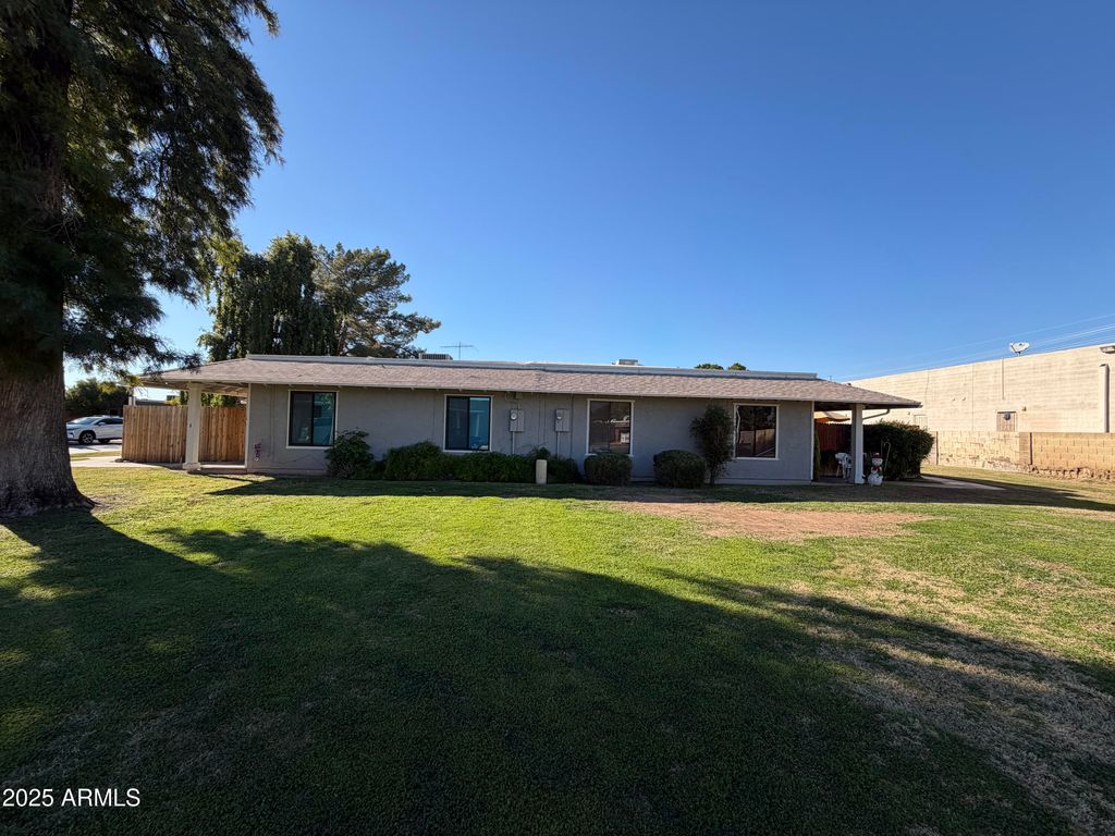 Photo of 5046 W New World Drive, Glendale, AZ 85302 (MLS # 6954506)