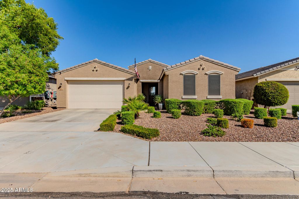 Photo of 5059 N 183rd Lane, Litchfield Park, AZ 85340 (MLS # 6925500)