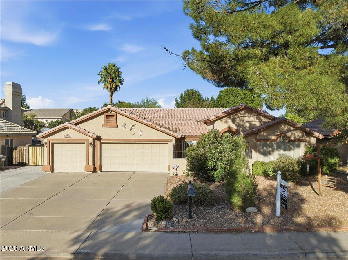 2240 E KENWOOD Street