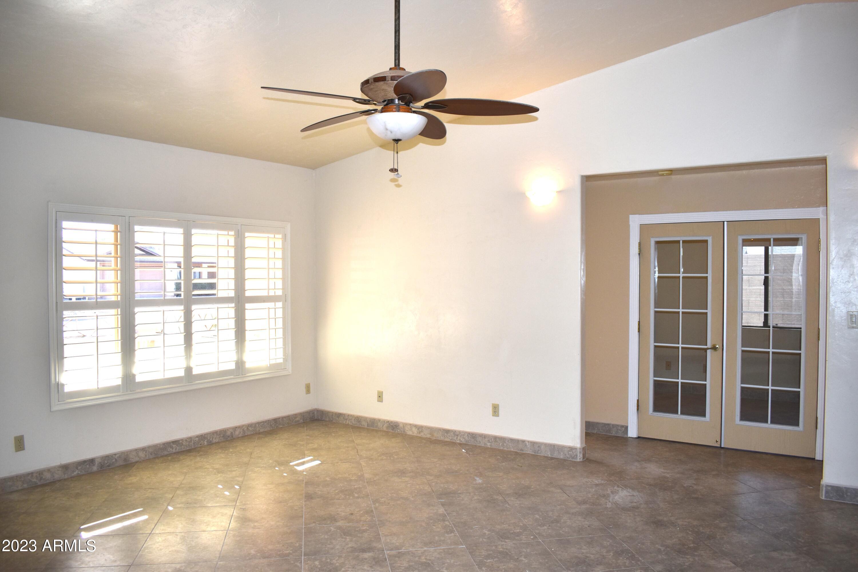 TRACT UNIT 115 AMD - Residential