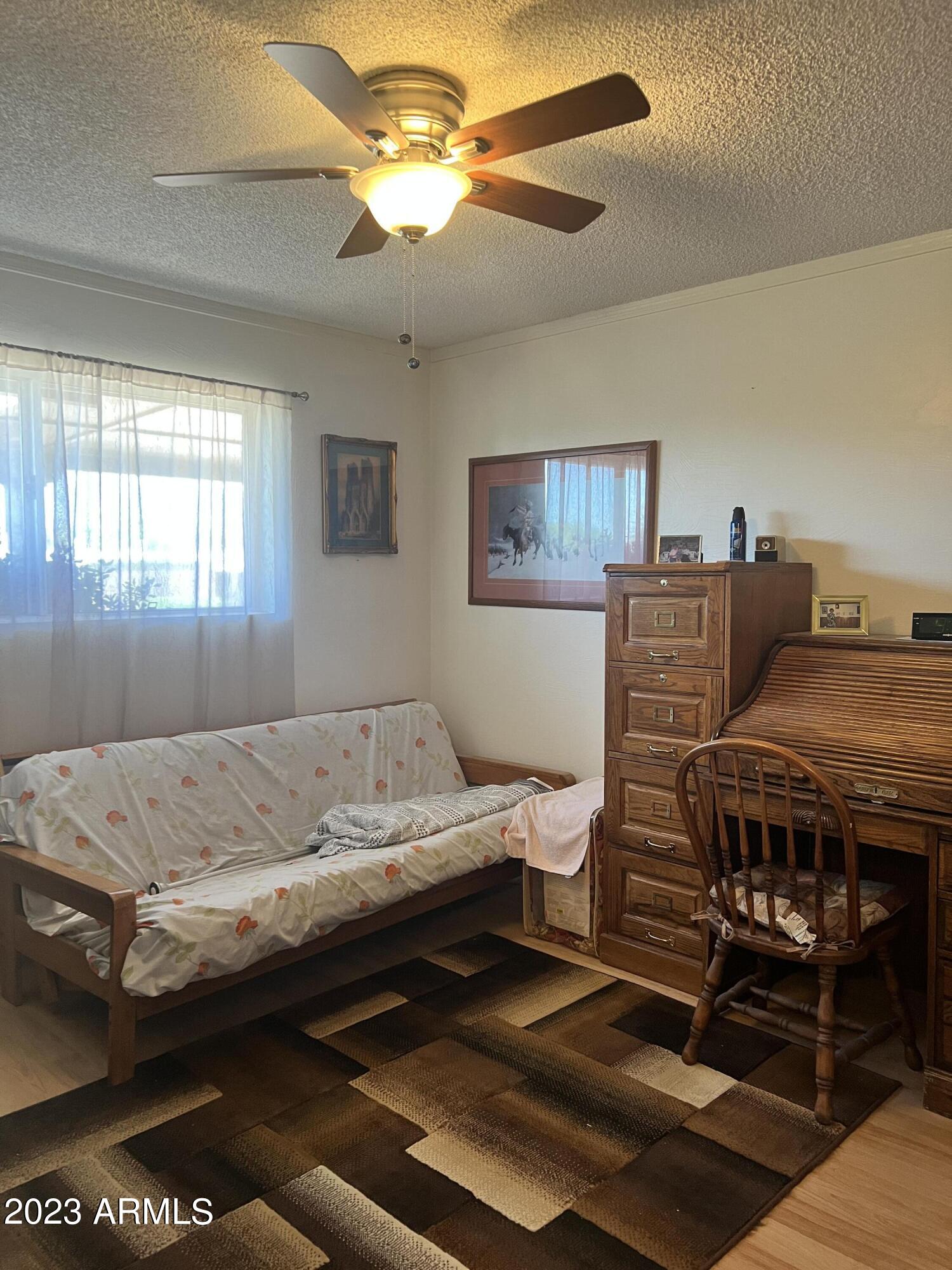 TOWN & COUNTRY ESTATES - Residential