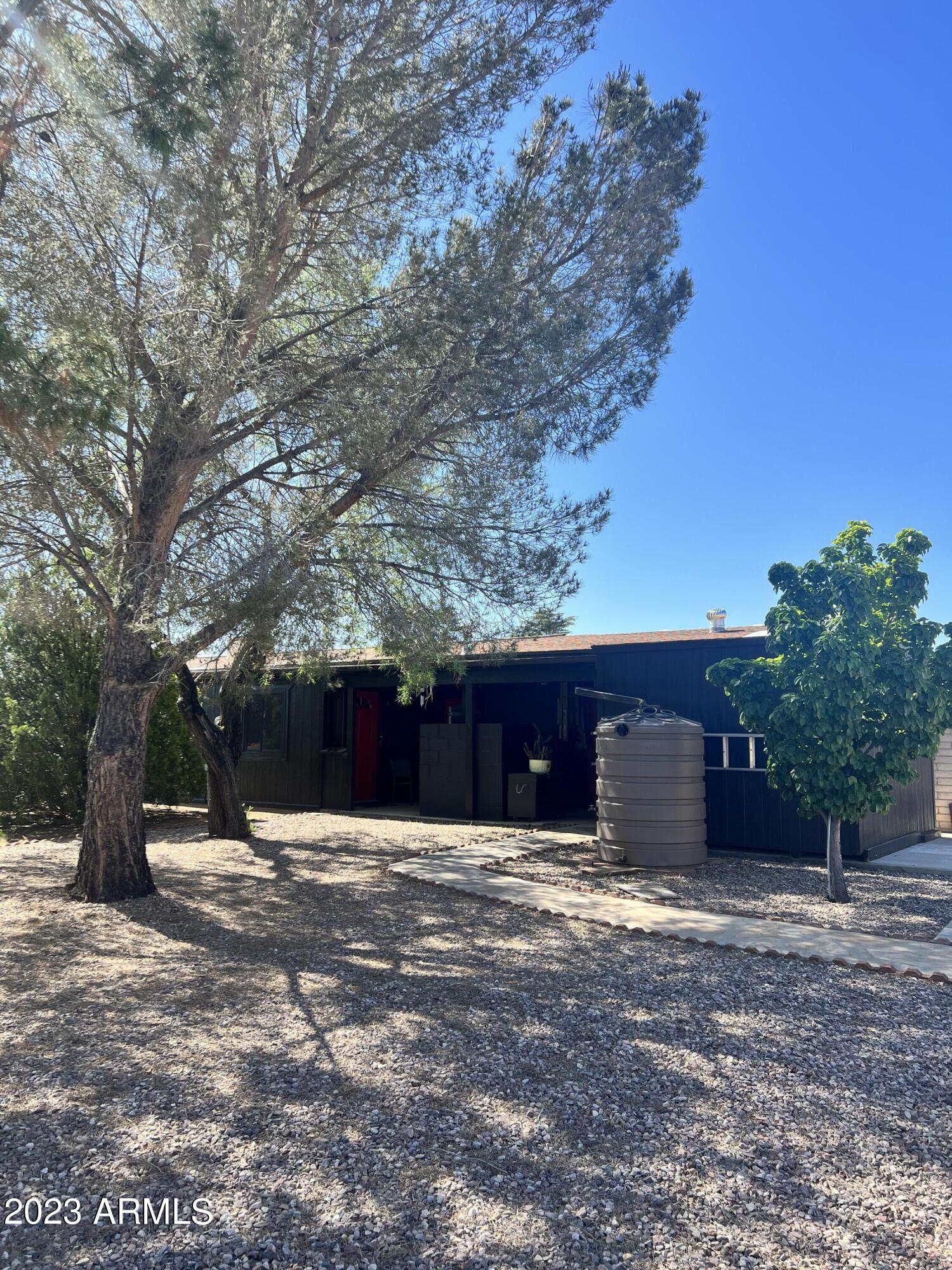 TOWN & COUNTRY ESTATES - Residential