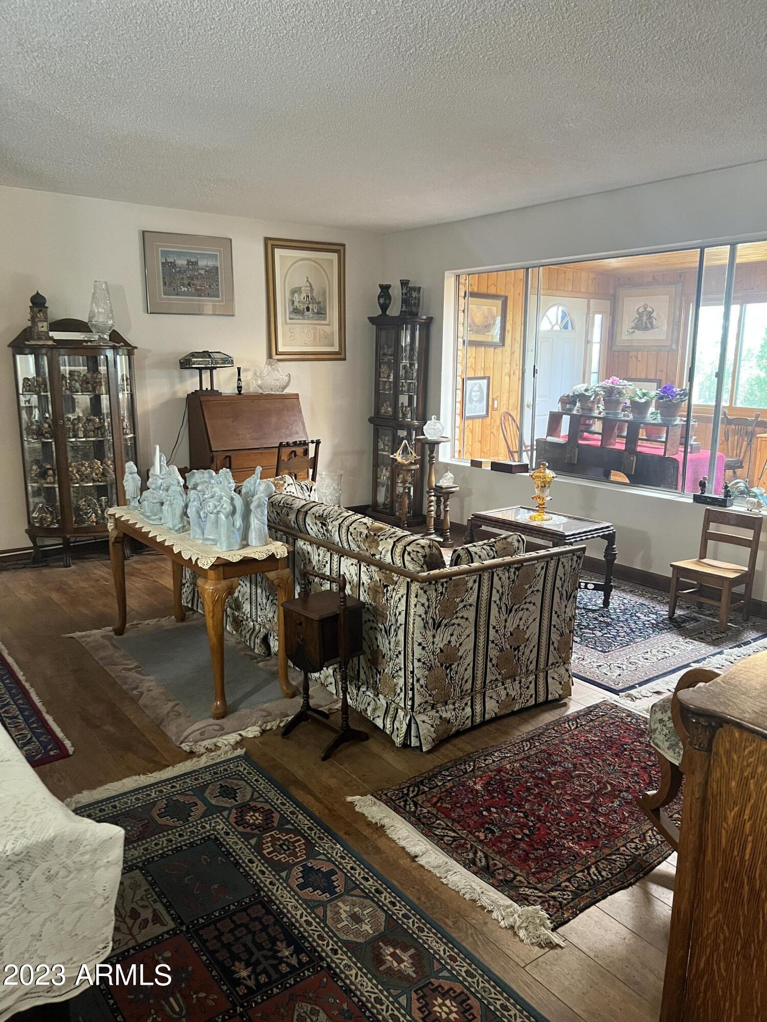 TOWN & COUNTRY ESTATES - Residential