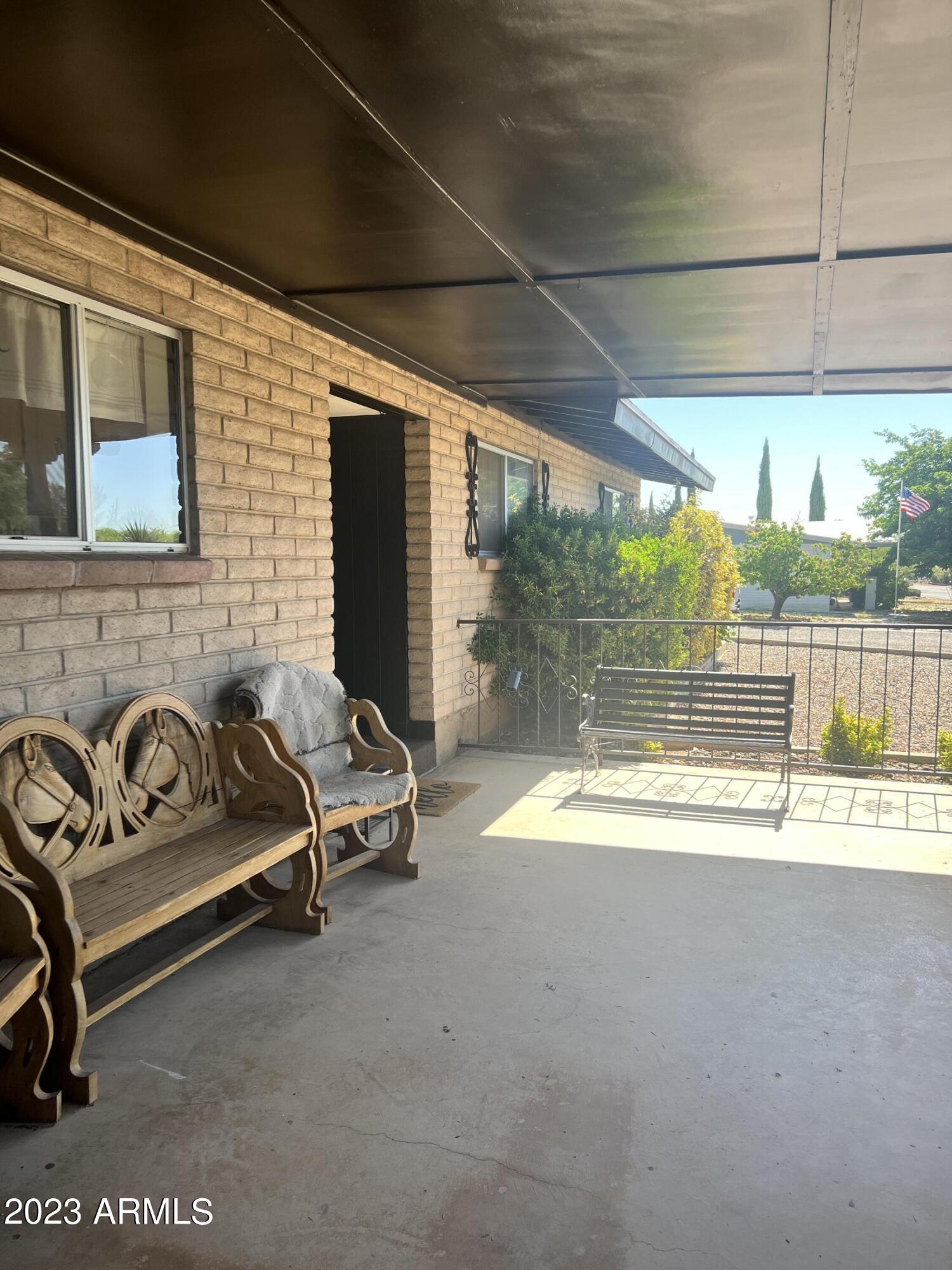 TOWN & COUNTRY ESTATES - Residential