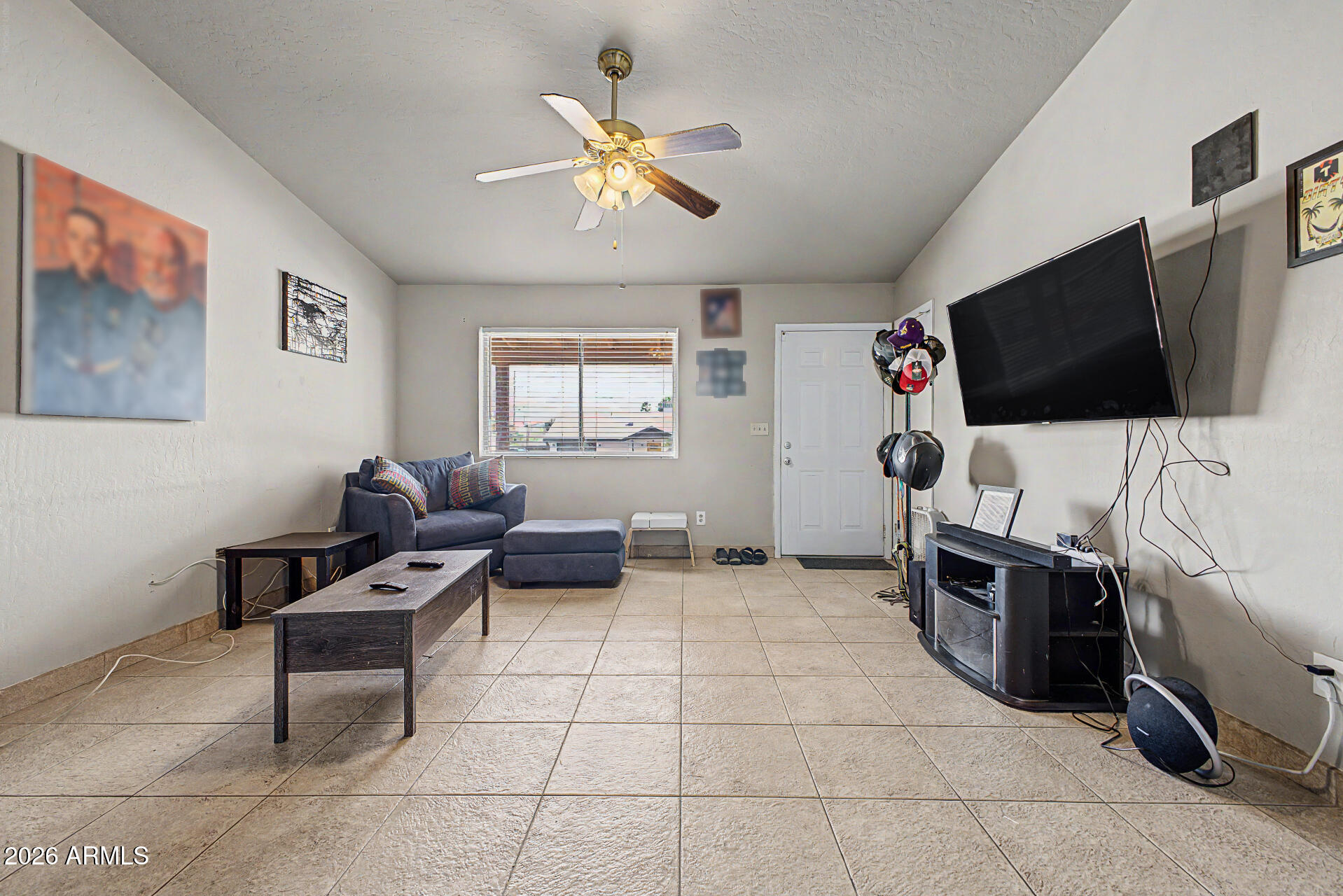 1418 E CHOLLA Street