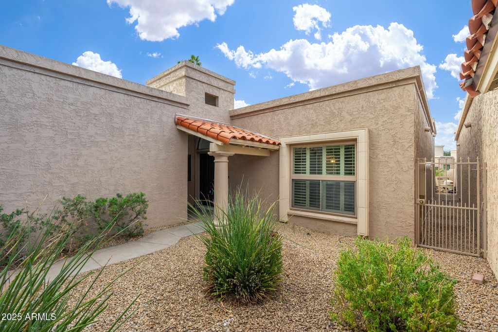 Photo of 6724 N 79th Place, Scottsdale, AZ 85250 (MLS # 7000262)