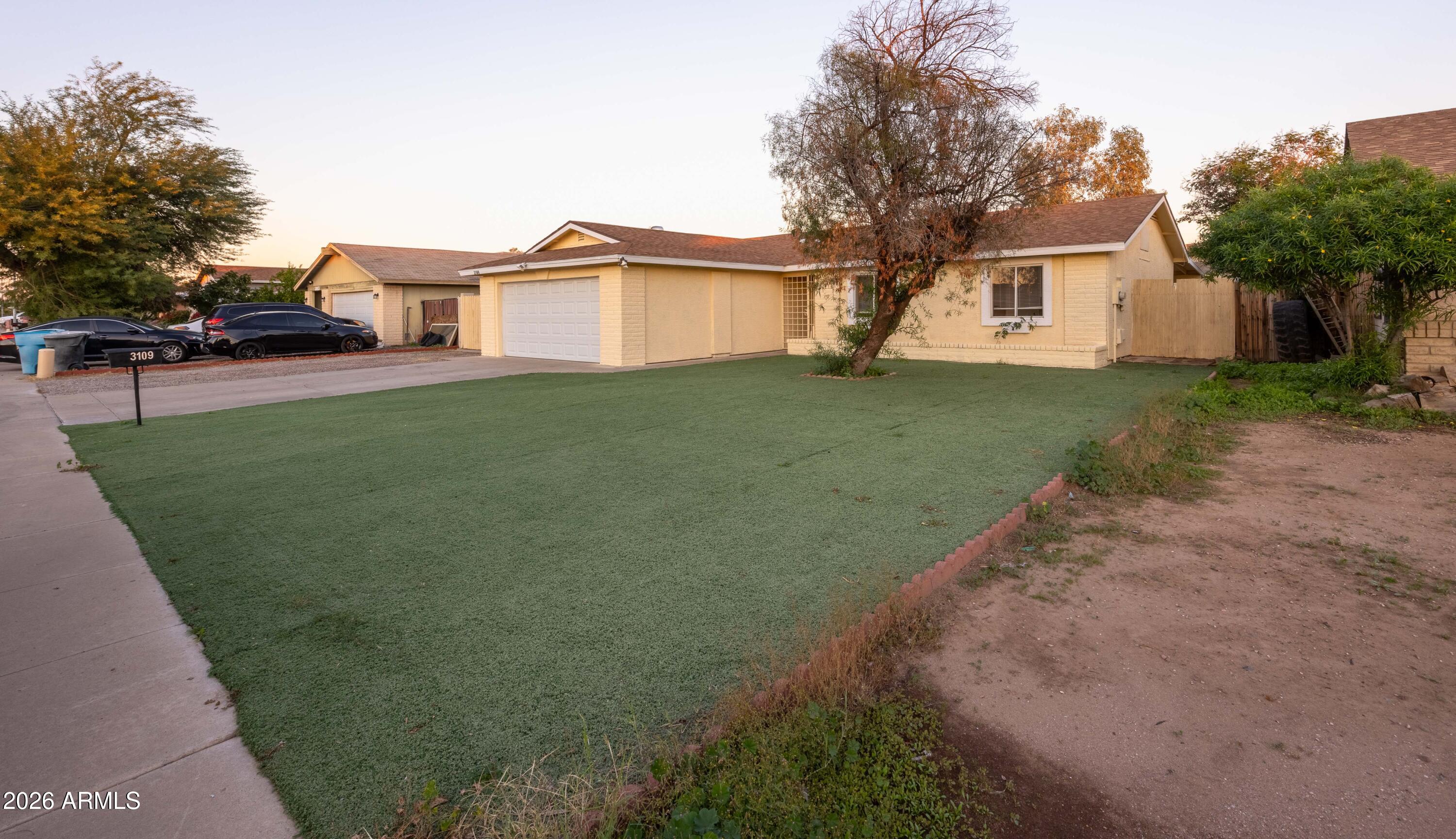 3109 N 89TH Drive