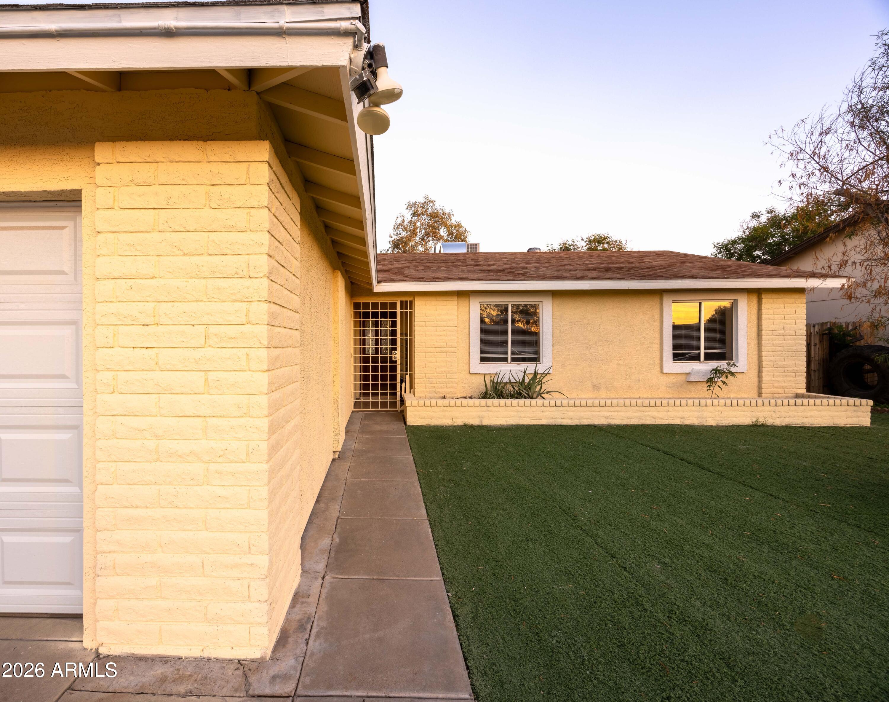 3109 N 89TH Drive