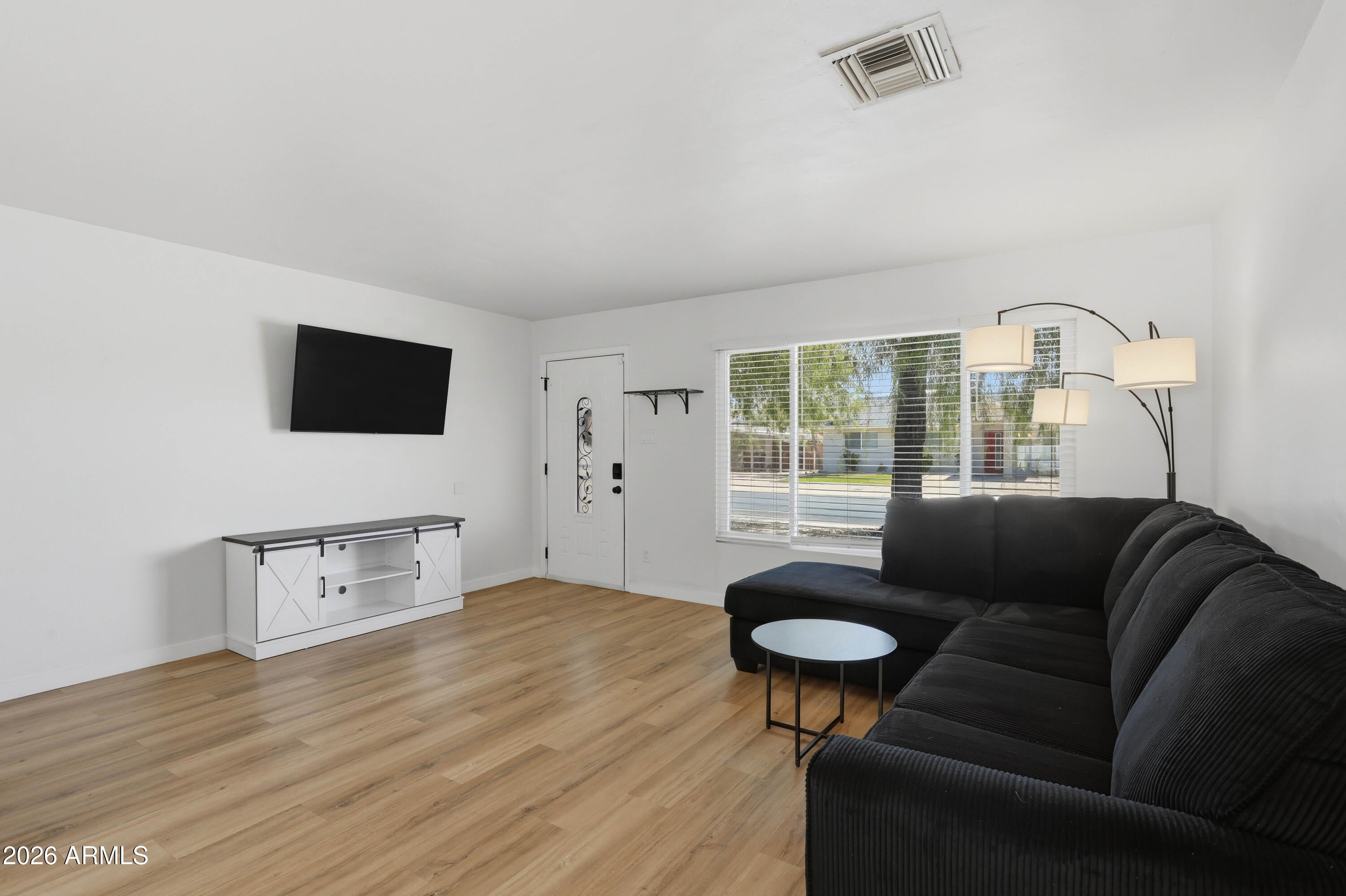 8536 E ROANOKE Avenue