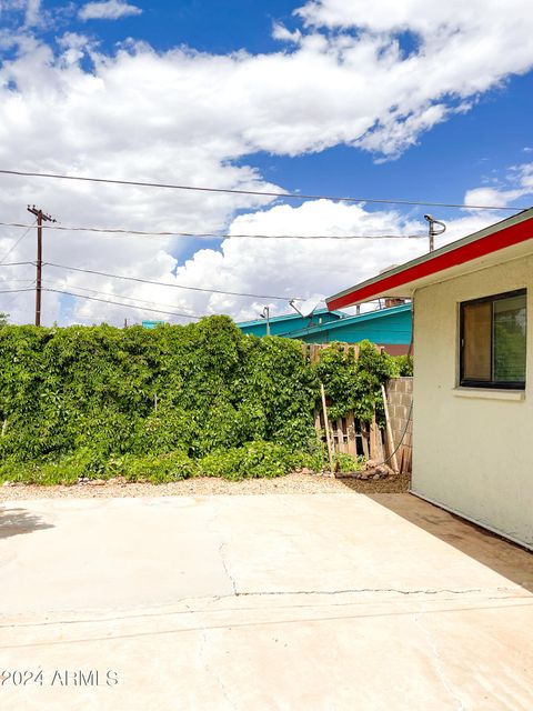 A home in Winslow